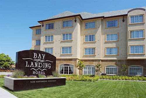 Bay Landing Hotel image 1